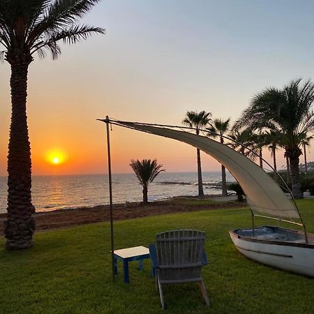 Kymmates Beach Front Villas Paphos Ngoại thất bức ảnh