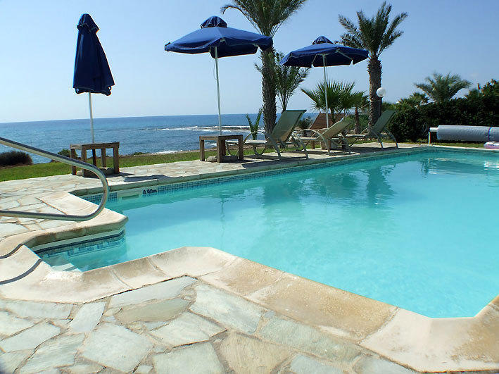 Kymmates Beach Front Villas Paphos Ngoại thất bức ảnh