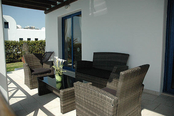 Kymmates Beach Front Villas Paphos Ngoại thất bức ảnh