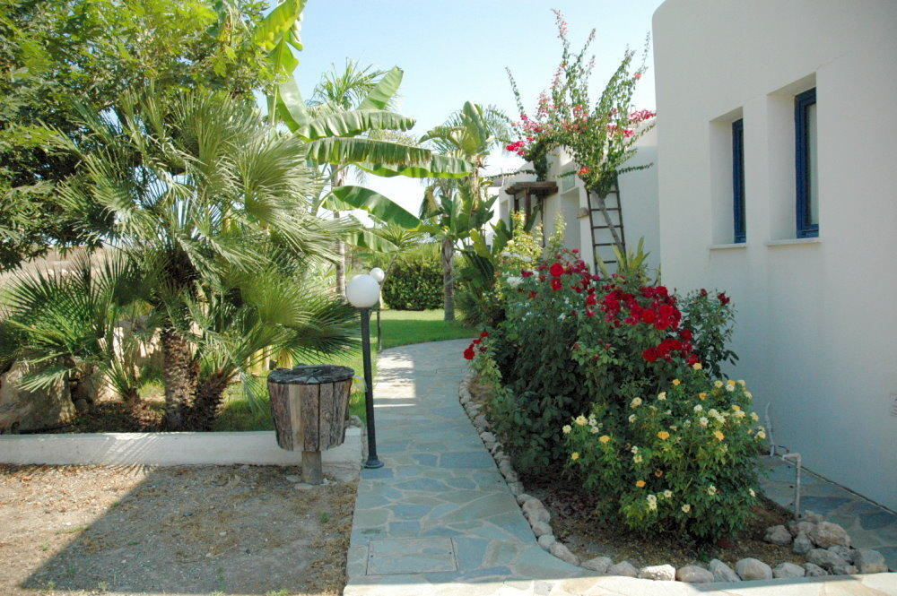 Kymmates Beach Front Villas Paphos Ngoại thất bức ảnh