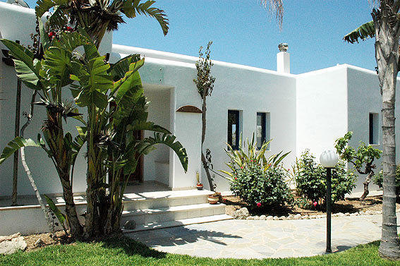 Kymmates Beach Front Villas Paphos Ngoại thất bức ảnh