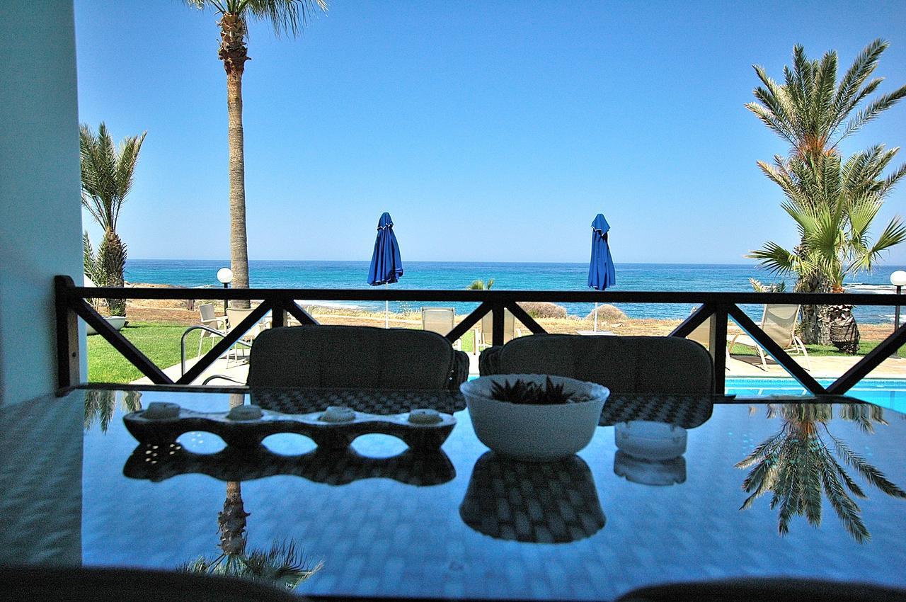 Kymmates Beach Front Villas Paphos Ngoại thất bức ảnh